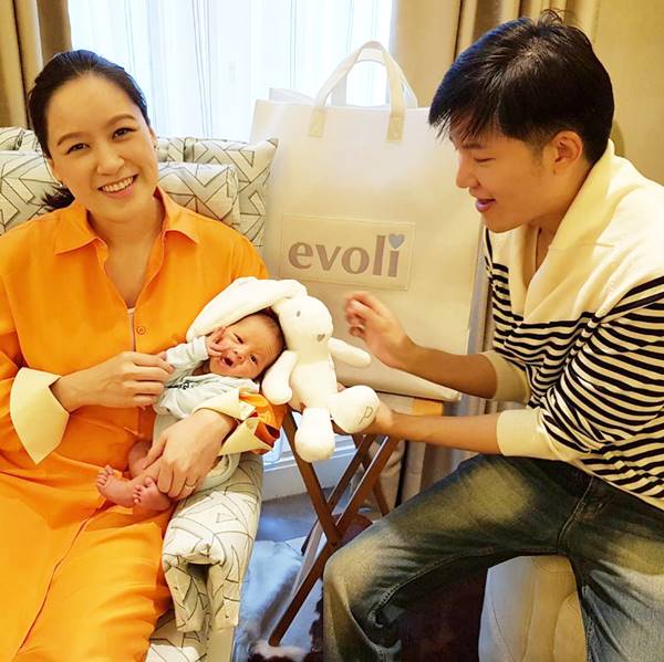 น้องพอล ลูกชาย อั๋น ภูวนาท น้องพอล ลูกชาย อั๋น ภูวนาท