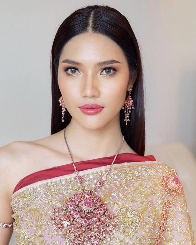 มอส น้ำอ้อย มอส น้ำอ้อย