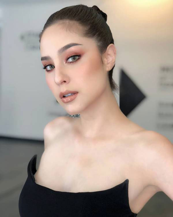 ขวัญ อุษามณี ขวัญ อุษามณี