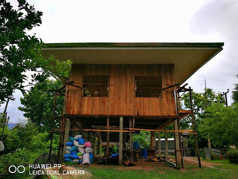 บ้านครึ่งปูนครึ่งไม้ 2 ชั้น บ้านครึ่งปูนครึ่งไม้ 2 ชั้น
