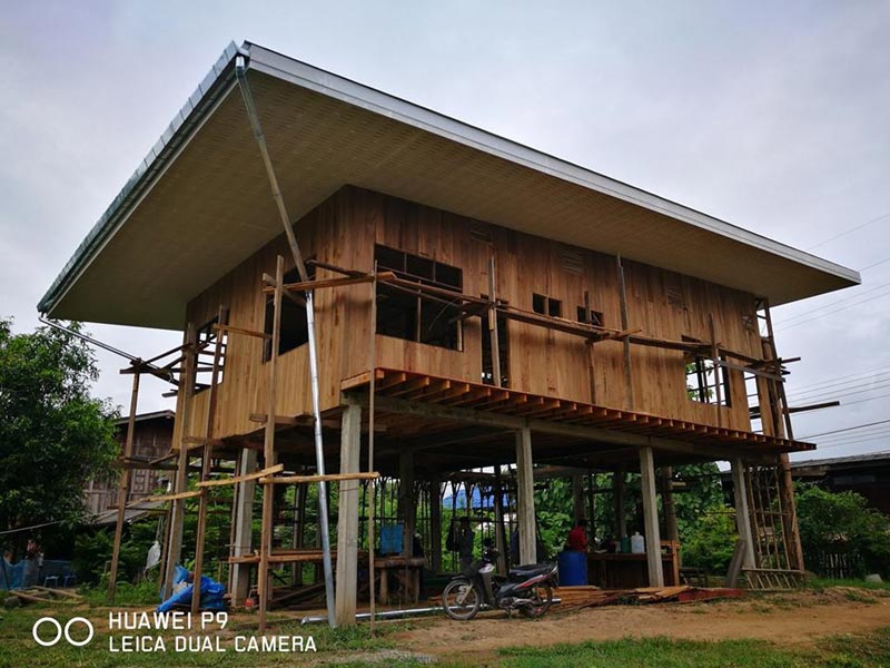 บ้านครึ่งปูนครึ่งไม้ 2 ชั้น บ้านครึ่งปูนครึ่งไม้ 2 ชั้น