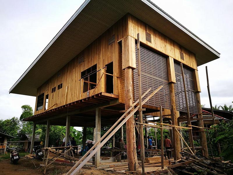 บ้านครึ่งปูนครึ่งไม้ 2 ชั้น บ้านครึ่งปูนครึ่งไม้ 2 ชั้น