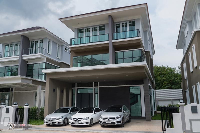 ตกแต่งบ้านเดี่ยวสองชั้นครึ่ง ตกแต่งบ้านเดี่ยวสองชั้นครึ่ง