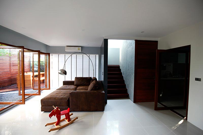 รีโนเวทบ้านสองชั้น รีโนเวทบ้านสองชั้น