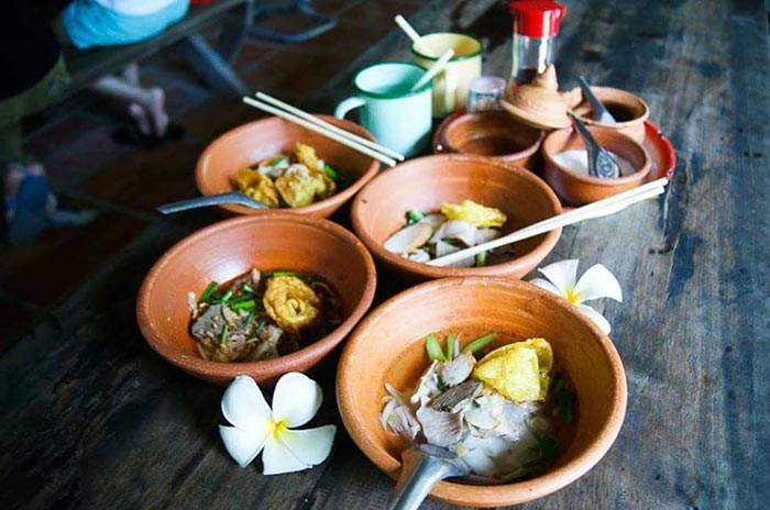ร้านอาหารอ่างทอง ร้านอาหารอ่างทอง