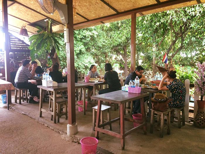 ร้านอาหารอ่างทอง ร้านอาหารอ่างทอง