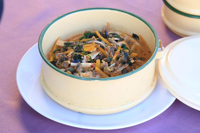 ร้านอาหารอ่างทอง ร้านอาหารอ่างทอง