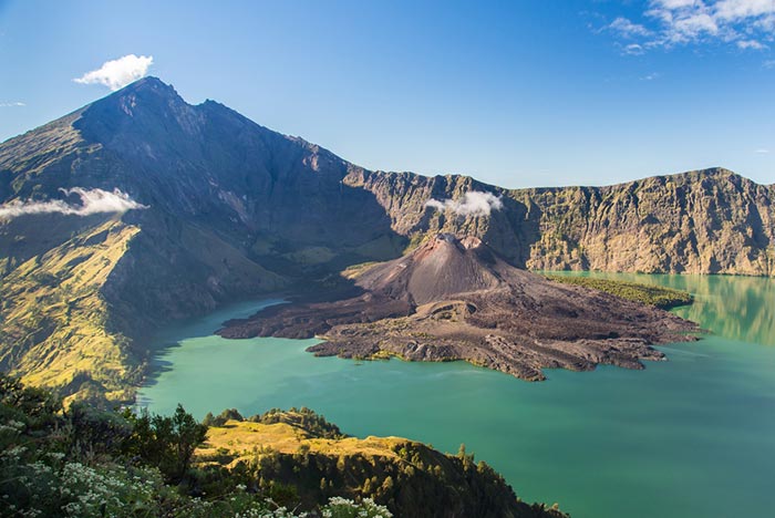 เกาะลอมบอก อินโดนีเซีย เกาะลอมบอก อินโดนีเซีย