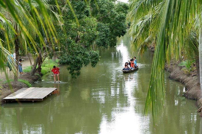ท่องเที่ยวสวนมะพร้าว ท่องเที่ยวสวนมะพร้าว