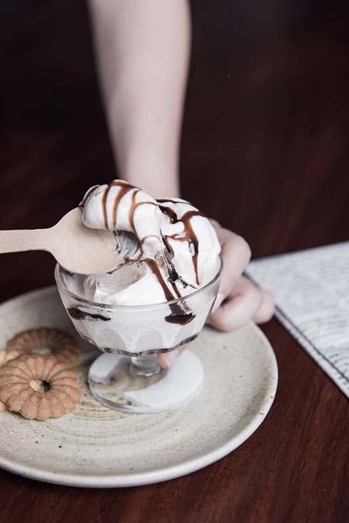 ร้านไอศกรีม ร้านไอศกรีม