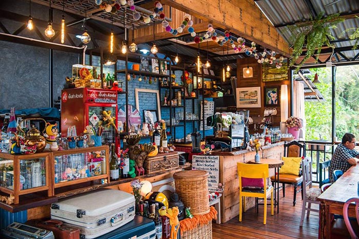 ร้านกาแฟริมน้ำ กาญจนบุรี บ้านตั้งริมแคว