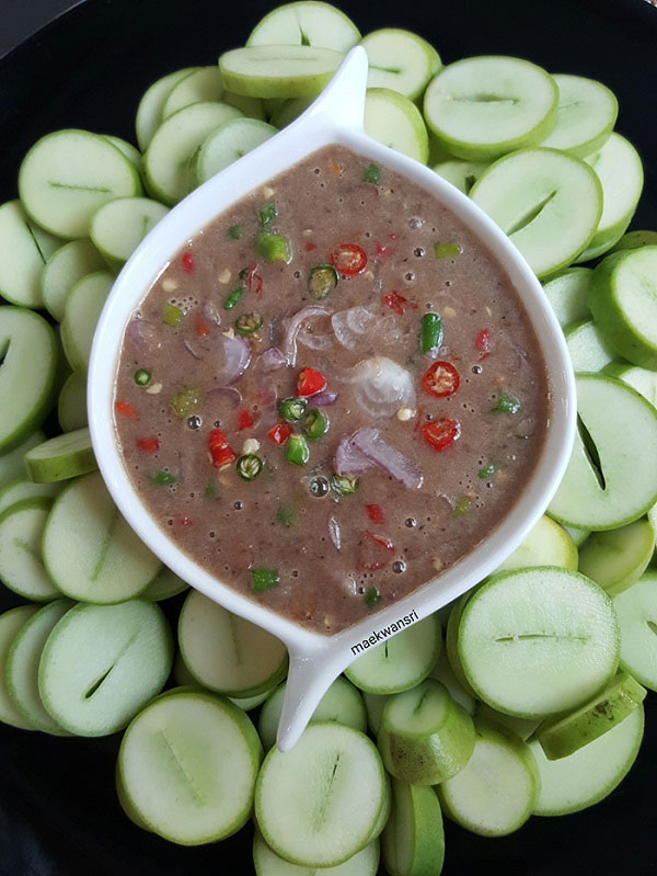 กะปิหวานกับมะม่วงเปรี้ยว กะปิหวานกับมะม่วงเปรี้ยว