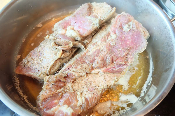 หมูกรอบม้วน หมูกรอบม้วน