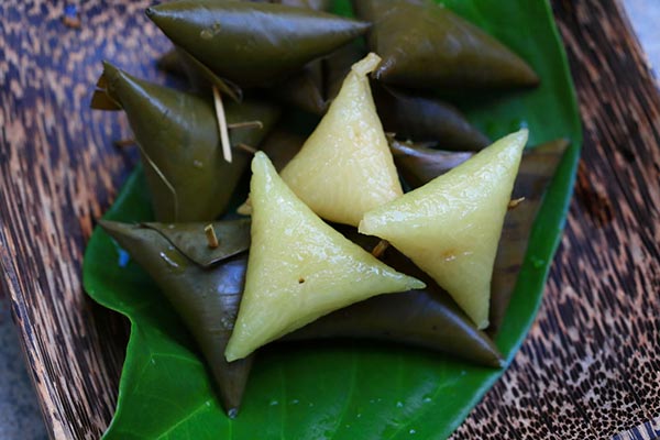 13 สูตรของหวานจากข้าวเหนียว 13 สูตรของหวานจากข้าวเหนียว