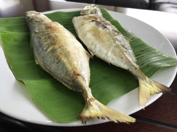 ปลาย่างใบตอง ปลาย่างใบตอง