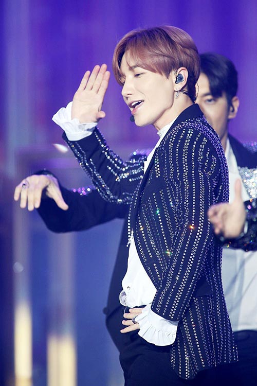 SUPER JUNIOR SUPER JUNIOR