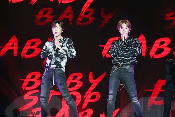 NCT U TAEYONG x TEN FAN MEETING in BANGKOK NCT U TAEYONG x TEN FAN MEETING in BANGKOK