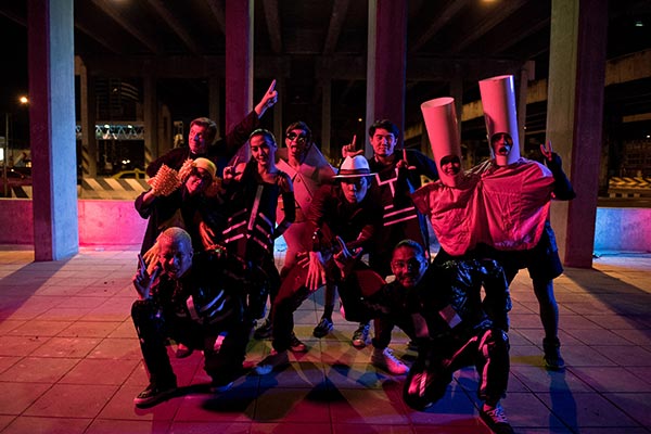 หนึ่ง อภิวัฒน์ หนึ่ง อภิวัฒน์