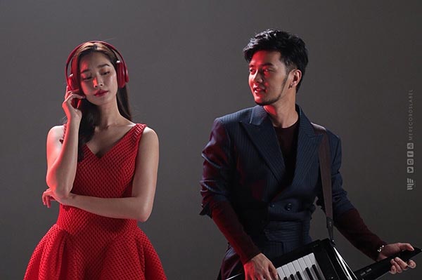 4 หนุ่ม ซีซันไฟฟ์ 4 หนุ่ม ซีซันไฟฟ์