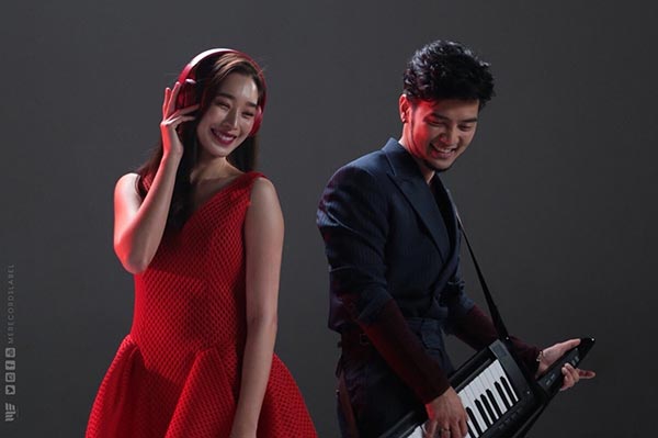 4 หนุ่ม ซีซันไฟฟ์ 4 หนุ่ม ซีซันไฟฟ์