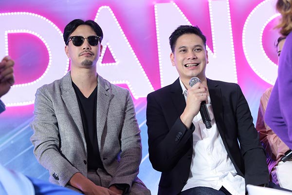 กรีนคอนเสิร์ต หมายเลข 21 แดนซ์ ฟีเวอร์ กรีนคอนเสิร์ต หมายเลข 21 แดนซ์ ฟีเวอร์
