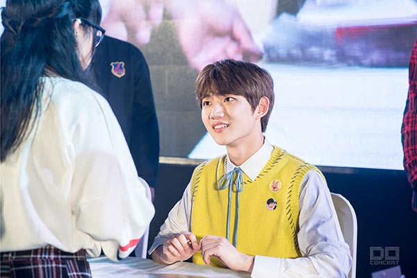 ฮยองซอบ x อึยอุง ฮยองซอบ x อึยอุง