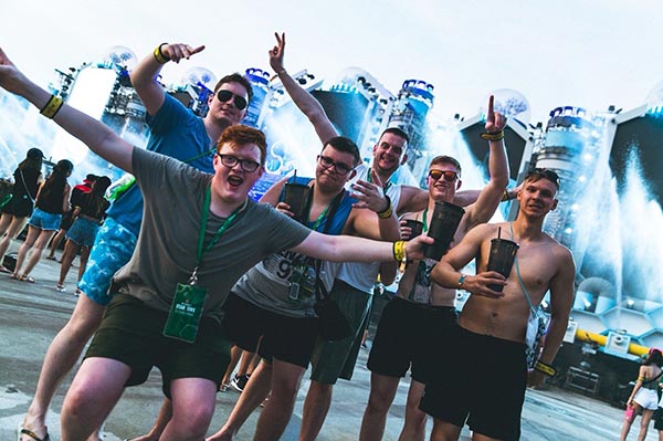 Pepsi presents S2O Songkran Music Festival 2018 Pepsi presents S2O Songkran Music Festival 2018