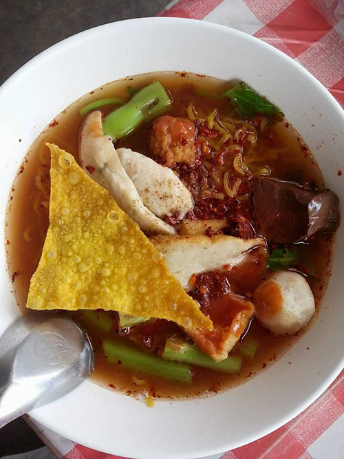 9 ร้านก๋วยเตี๋ยว สิงห์บุรี 9 ร้านก๋วยเตี๋ยว สิงห์บุรี