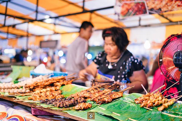 ตลาดนัดไดโนเสาร์ ตลาดนัดไดโนเสาร์