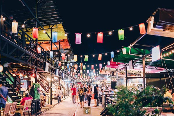 ตลาดนัดไดโนเสาร์ ตลาดนัดไดโนเสาร์