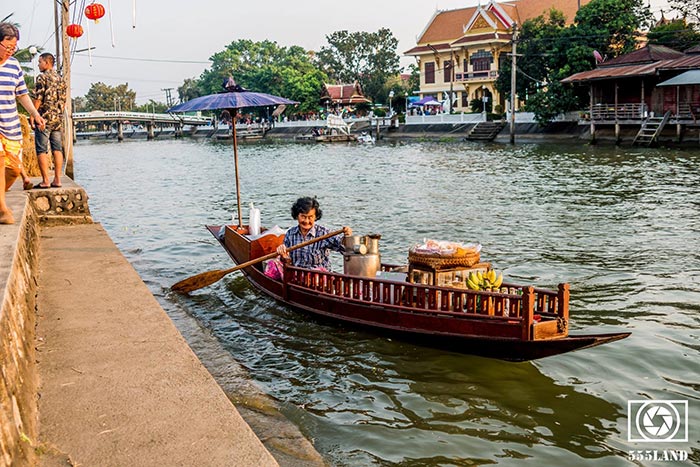 ตลาดถนนเพลินเพลง ตลาดถนนเพลินเพลง
