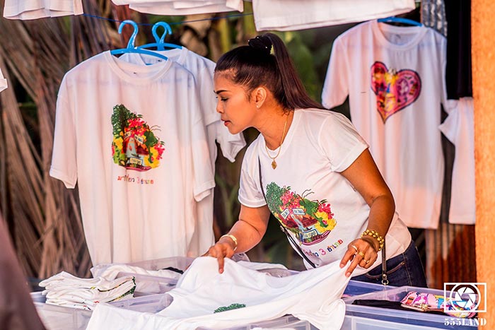 ตลาดถนนเพลินเพลง ตลาดถนนเพลินเพลง