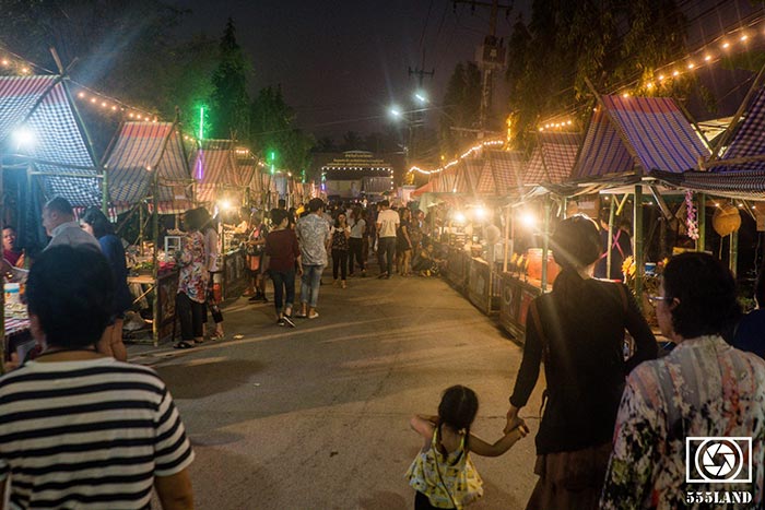 ตลาดถนนเพลินเพลง ตลาดถนนเพลินเพลง