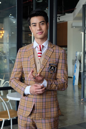 เรื่อง ลับ หลัง เรื่อง ลับ หลัง