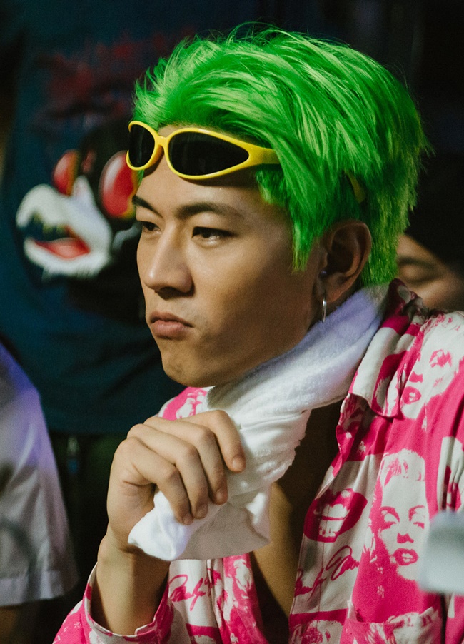 โทนี่ รากแก่น โทนี่ รากแก่น
