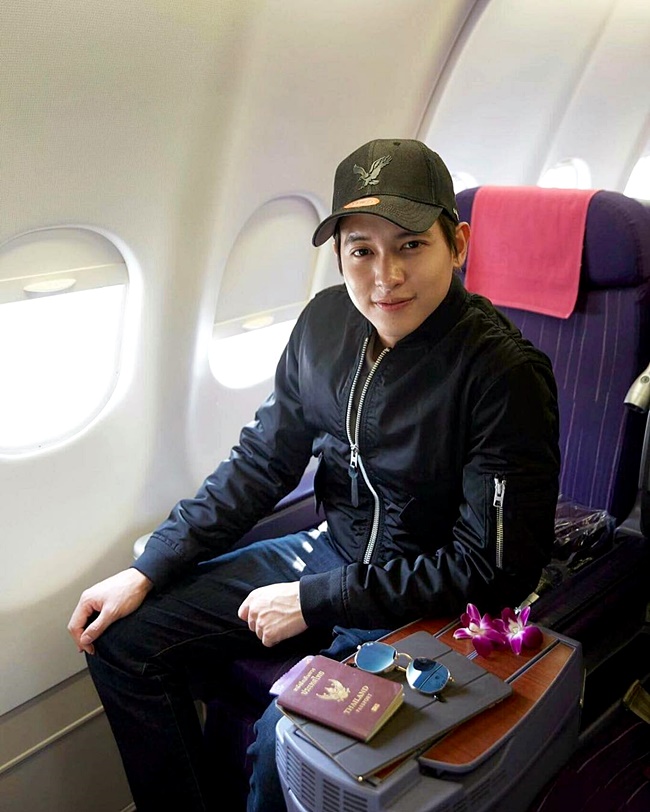 เจมส์ จิรายุ เจมส์ จิรายุ