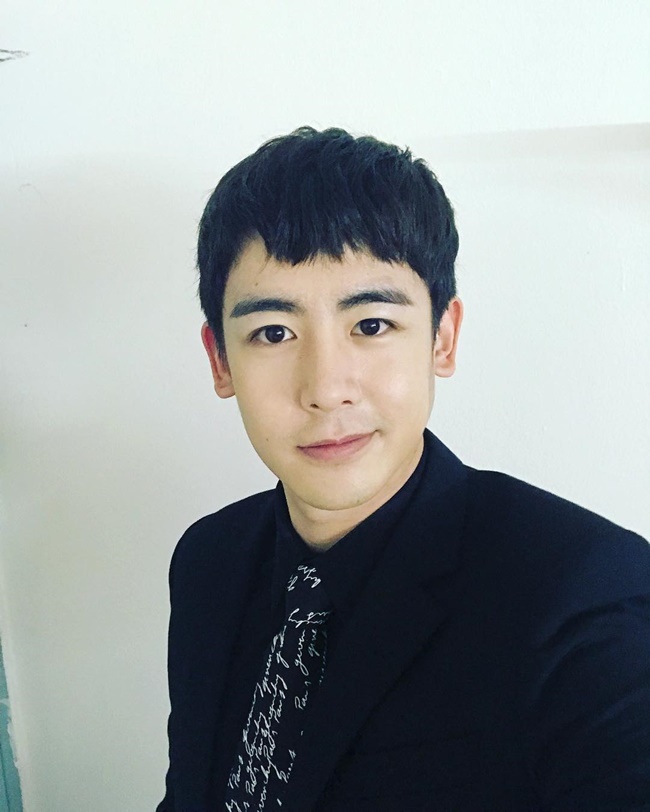 นิชคุณ หรเวชกุล นิชคุณ หรเวชกุล