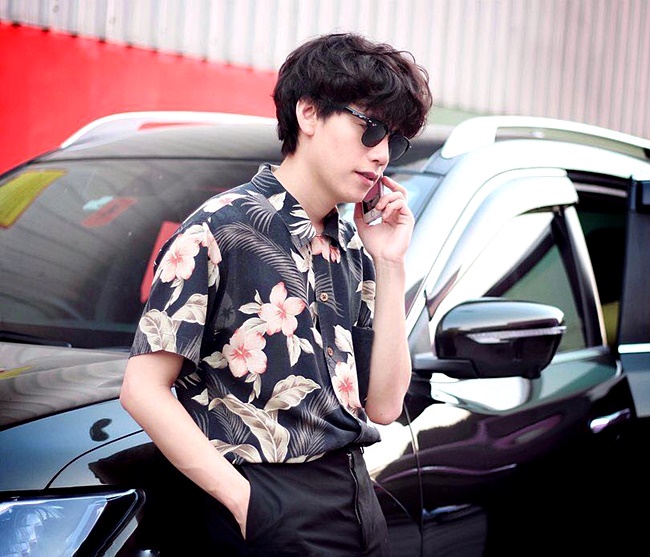 สื้อลายดอกดารา สื้อลายดอกดารา