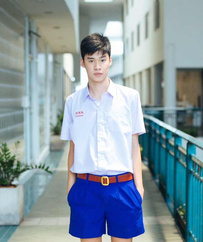 ชุดนักเรียน ชุดนักเรียน
