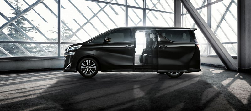 Toyota Vellfire รุ่นปี 2018 Toyota Vellfire รุ่นปี 2018