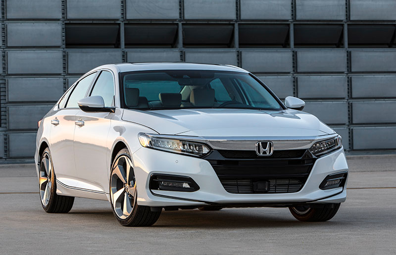 เทียบรุ่น Toyota Camry 2018 เทียบรุ่น Toyota Camry 2018