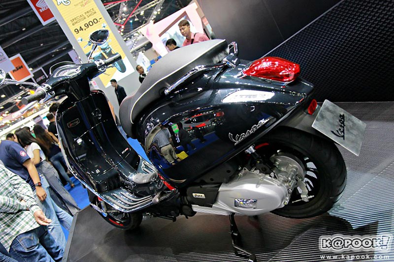 Vespa Sprint 150 i-Get Carbon Edition Vespa Sprint 150 i-Get Carbon Edition