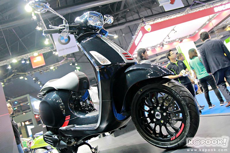 Vespa Sprint 150 i-Get Carbon Edition Vespa Sprint 150 i-Get Carbon Edition
