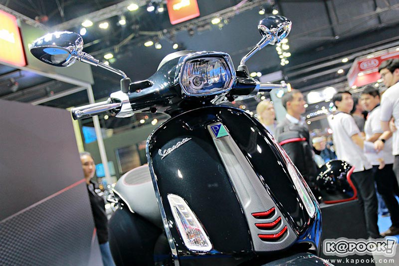 Vespa Sprint 150 i-Get Carbon Edition Vespa Sprint 150 i-Get Carbon Edition