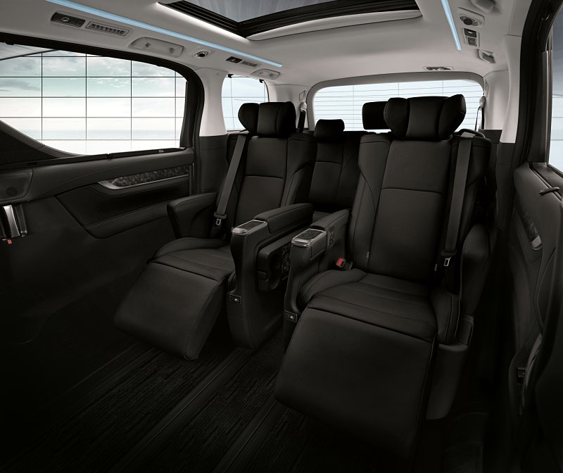 Toyota Vellfire รุ่นปี 2018 Toyota Vellfire รุ่นปี 2018