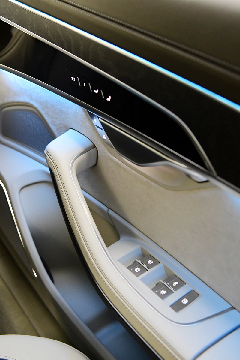 The new Audi A8L ปี 2018 The new Audi A8L ปี 2018
