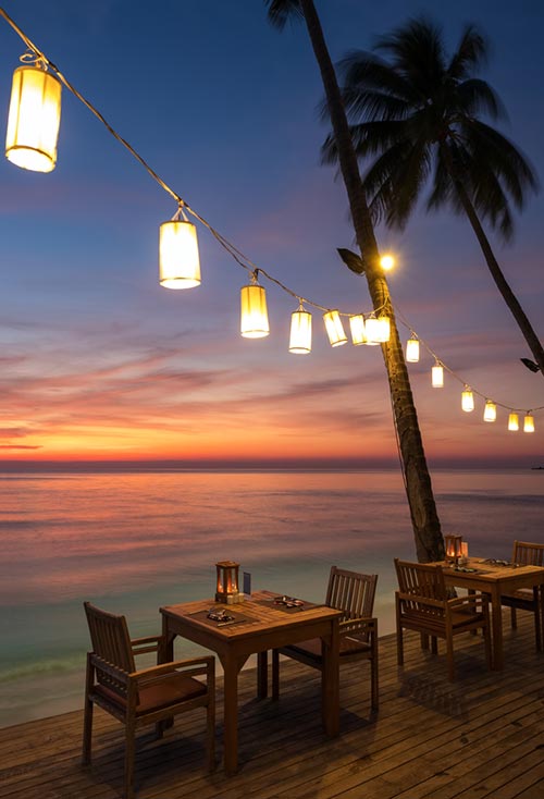 ชายหาดบรรยากาศโรแมนติก ชายหาดบรรยากาศโรแมนติก