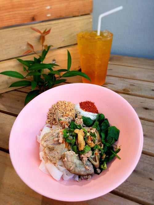ร้านก๋วยเตี๋ยวหมู กรุงเทพฯ ร้านก๋วยเตี๋ยวหมู กรุงเทพฯ