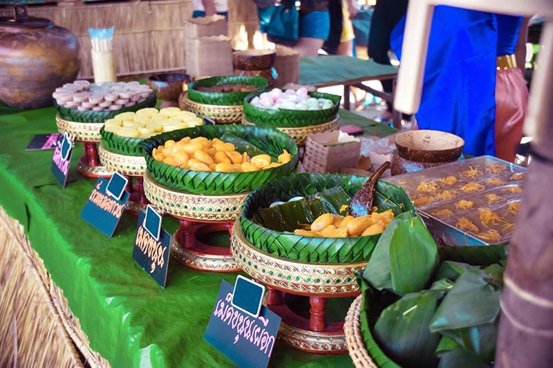 ตลาดเพลาชาย ตลาดเพลาชาย