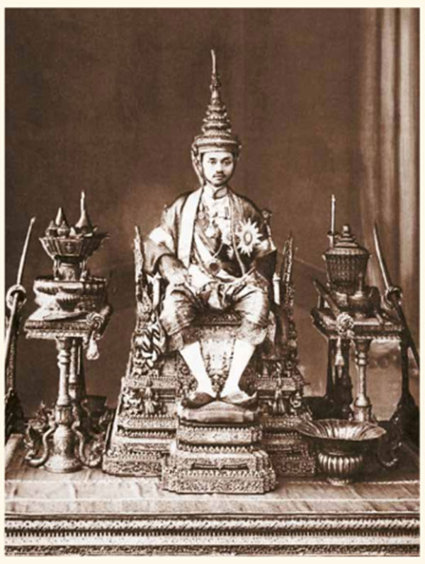 ชมภาพประวัติศาสตร์ พระราชพิธีบรมราชาภิเษก พระมหากษัตริย์แห่งพระบรมราชจักรีวงศ์ ชมภาพประวัติศาสตร์ พระราชพิธีบรมราชาภิเษก พระมหากษัตริย์แห่งพระบรมราชจักรีวงศ์